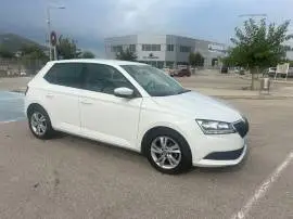 Skoda Fabia Ambition Plus TSI 95cv, 14.900 €