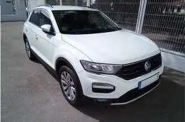 Volkswagen T-Roc Advance 1.0 TSI 110cv, 23.900 €