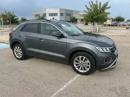 Volkswagen T-Roc LIFE 1.0 TSI 110cv, 23.900 €