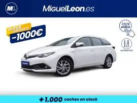 Toyota Auris 1.8 140H Active Touring Sports, 15.485 €