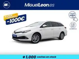 Toyota Auris 1.8 140H Active Touring Sports, 16.985 €