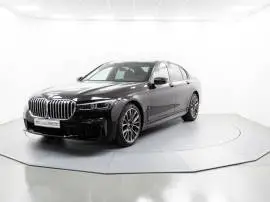 BMW Serie 7 740i 250 kw (340 cv), 63.800 €