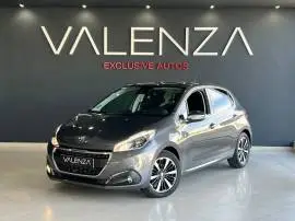 Peugeot 208 Tech Edition 1.2 110CV Aut., 12.900 €