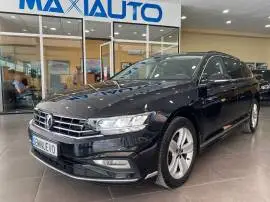 Volkswagen Passat VARIANT 2.0 TDI 190 CV R-LINE DS, 25.900 €