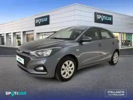 Hyundai i20  1.2 MPI 62kW (85CV) Essence, 11.190 €