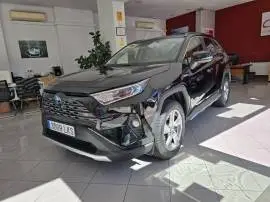 Toyota Rav4 220 H Luxury 2WD, 30.690 €