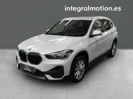 BMW X1 sDrive18d, 31.900 €