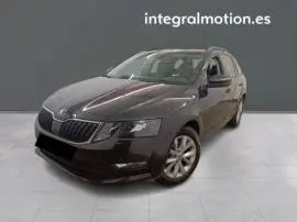 Skoda Octavia Combi 1.5 TSI 96kW DSG G-TEC Ambitio, 17.990 €