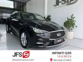 Infiniti Q30 1.5D 110 CV, 17.500 €