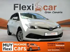 Toyota Auris 1.8 140H Hybrid Business, 15.490 €