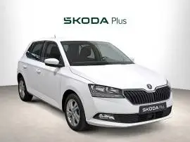 Skoda Fabia 1.0 TSI 70KW (95cv) Black Edition, 13.800 €