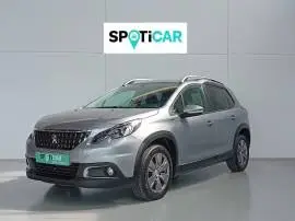 Peugeot 2008   PureTech 110 S&S 6 Vel. MAN Signatu, 12.900 €