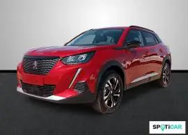 Peugeot 2008   Puretech 130 S&S EAT8 Allure, 21.900 €