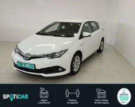 Toyota Auris  1.8 140H Hybrid Active, 15.500 €