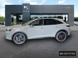 DS Automobiles DS 7 Crossback  E-TENSE 4x4 300 PER, 53.400 €