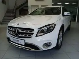 Mercedes GLA  GLA 200 d -, 31.500 €