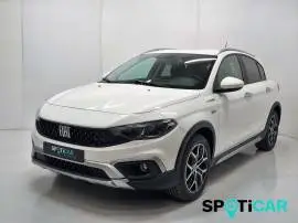 Fiat Tipo   1.5 Hybrid 97kW (130CV) DCT Cross, 20.500 €