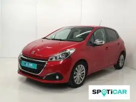 Peugeot 208  5P  1.2L PureTech 60KW (82CV) Signatu, 10.900 €