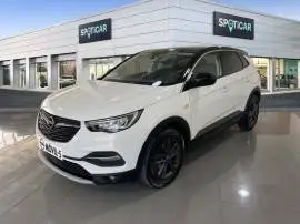 Opel Grandland X  1.2 Turbo Design & Tech, 18.800 €