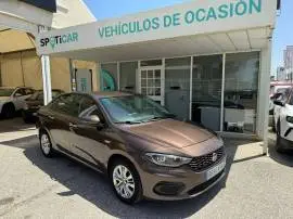 Fiat Tipo  Sedán 1.3 70kW Multijet II Lounge Plus, 11.495 €