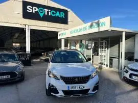 Peugeot 3008  1.2 PURETECH 96KW (130CV)  S&S Allur, 18.995 €