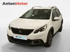 Peugeot 2008   BlueHDi 73KW (100CV) Signature, 14.890 €