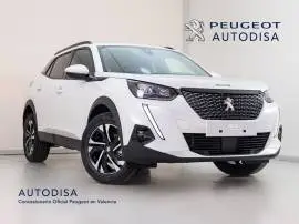 Peugeot 2008 Allure Pack Puretech 130 S&S 6 Vel. M, 22.800 €