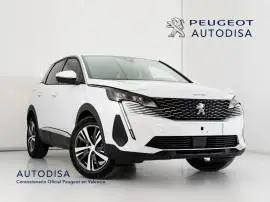 Peugeot 3008 Hybrid 225 e-EAT8 Allure Pack, 40.500 €