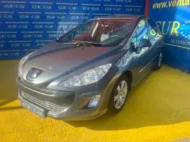 Peugeot 308 1.6 HDI, 5.651 €