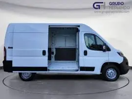 Peugeot Boxer Furgón Pack 335 L2 H2  140CV, 21.000 €