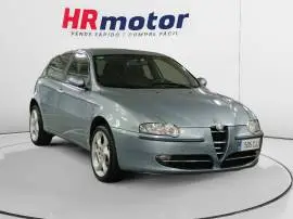 Alfa Romeo 147 1.9 JTD Distinctive, 3.990 €