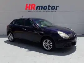 Alfa Romeo Giulietta Distinctive, 7.900 €