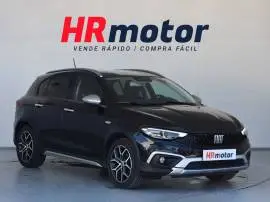 Fiat Tipo Cross, 14.840 €