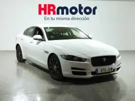 Jaguar XE Pure, 16.900 €