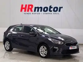 Kia Ceed 1.6 CRDi Mild Hybrid, 17.440 €