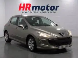 Peugeot 308 Sport, 8.240 €