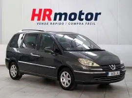 Peugeot 807 Premium, 7.490 €