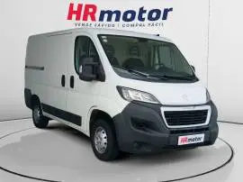 Peugeot Boxer 330 L1H1 BlueHDi 130, 17.990 €