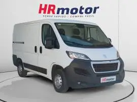 Peugeot Boxer 333 L1H1 Asphalt BlueHDI, 14.990 €