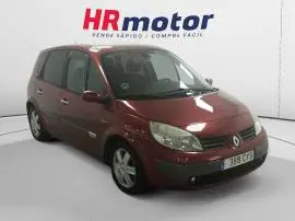 Renault Scénic Confort Dynamique, 3.490 €