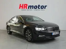 Volkswagen Passat Business, 24.890 €