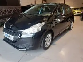 Peugeot 208 1.0 Access Puretech, 7.800 €