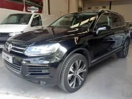 Volkswagen Touareg 3.0L TdV6 AWD Automático, 22.900 €