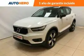 Volvo XC40 2.0 D4 Momentum AWDq, 22.799 €