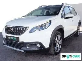 Peugeot 2008   1.2 PureTech 96KW (130CV) S&S Allur, 12.490 €