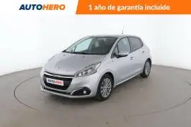 Peugeot 208 1.2 PureTech Style, 8.099 €