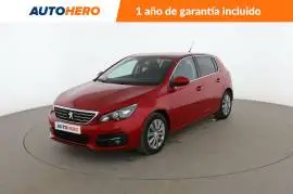 Peugeot 308 1.2 PureTech Allure, 14.799 €