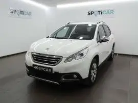 Peugeot 2008   1.6 BlueHDi 100 Style, 11.595 €