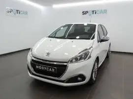 Peugeot 208  5P  1.2L PureTech 60KW (82CV) Style, 9.495 €