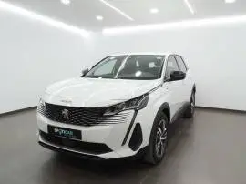 Peugeot 3008  225 e-EAT8 Active Pack, 33.995 €